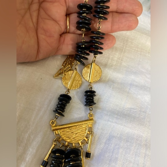 Ethnic Tribal Vintage Gold Tone and Black Beads Necklace‎ Barrel Clasp - Picture 3 of 9